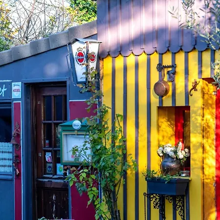 Bed & Breakfast Le Bassin Du Tertre 4*