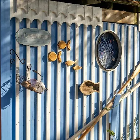 Le Bassin Du Tertre Frühstückspension 4*