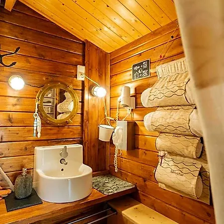 Le Bassin Du Tertre Couette-café 4*