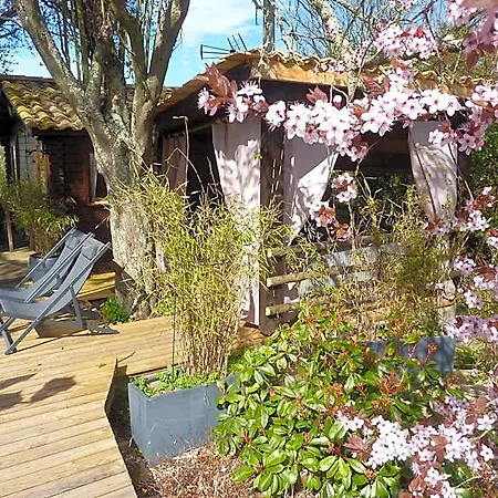Le Bassin Du Tertre Couette-café Fronsac (Gironde)
