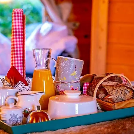 Le Bassin Du Tertre Couette-café Fronsac (Gironde)